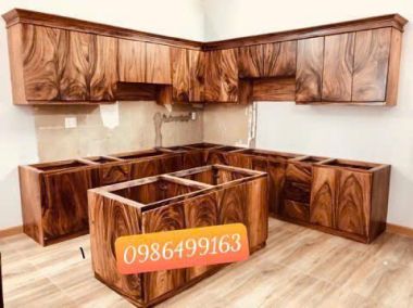 Hệ tủ bếp gỗ gõ đỏ hiện đại